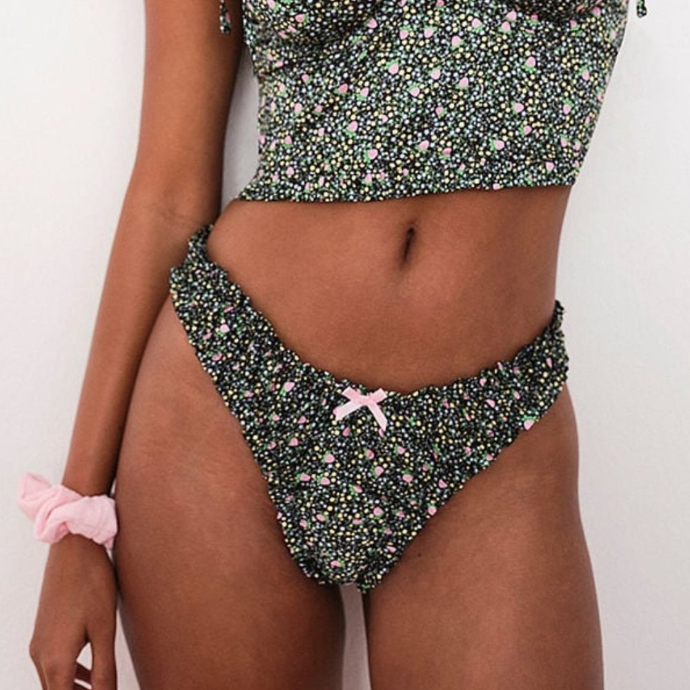 Farrah High-Waist Thong Panty FOR LOVE & LEMONS Black Floral Ruffle Strawberries